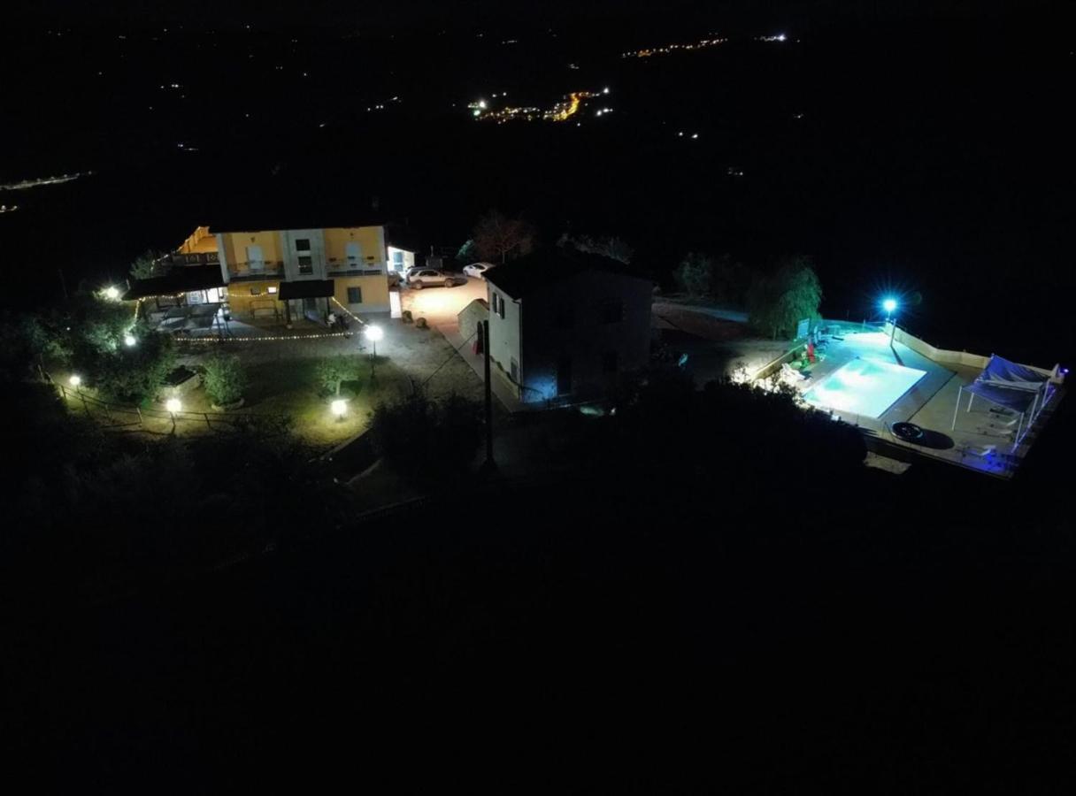 Agriturismo La Terrazza Valfabbrica Extérieur photo