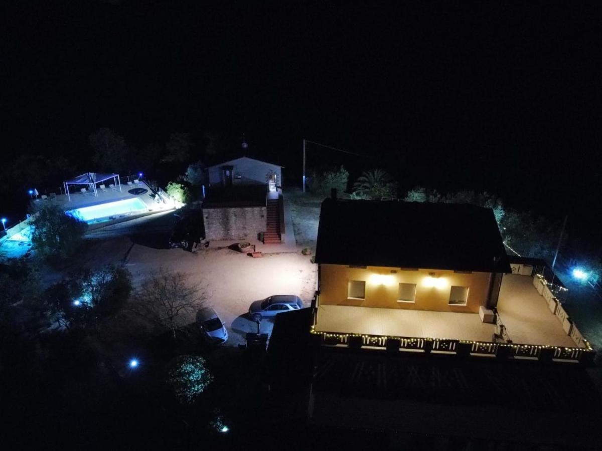 Agriturismo La Terrazza Valfabbrica Extérieur photo