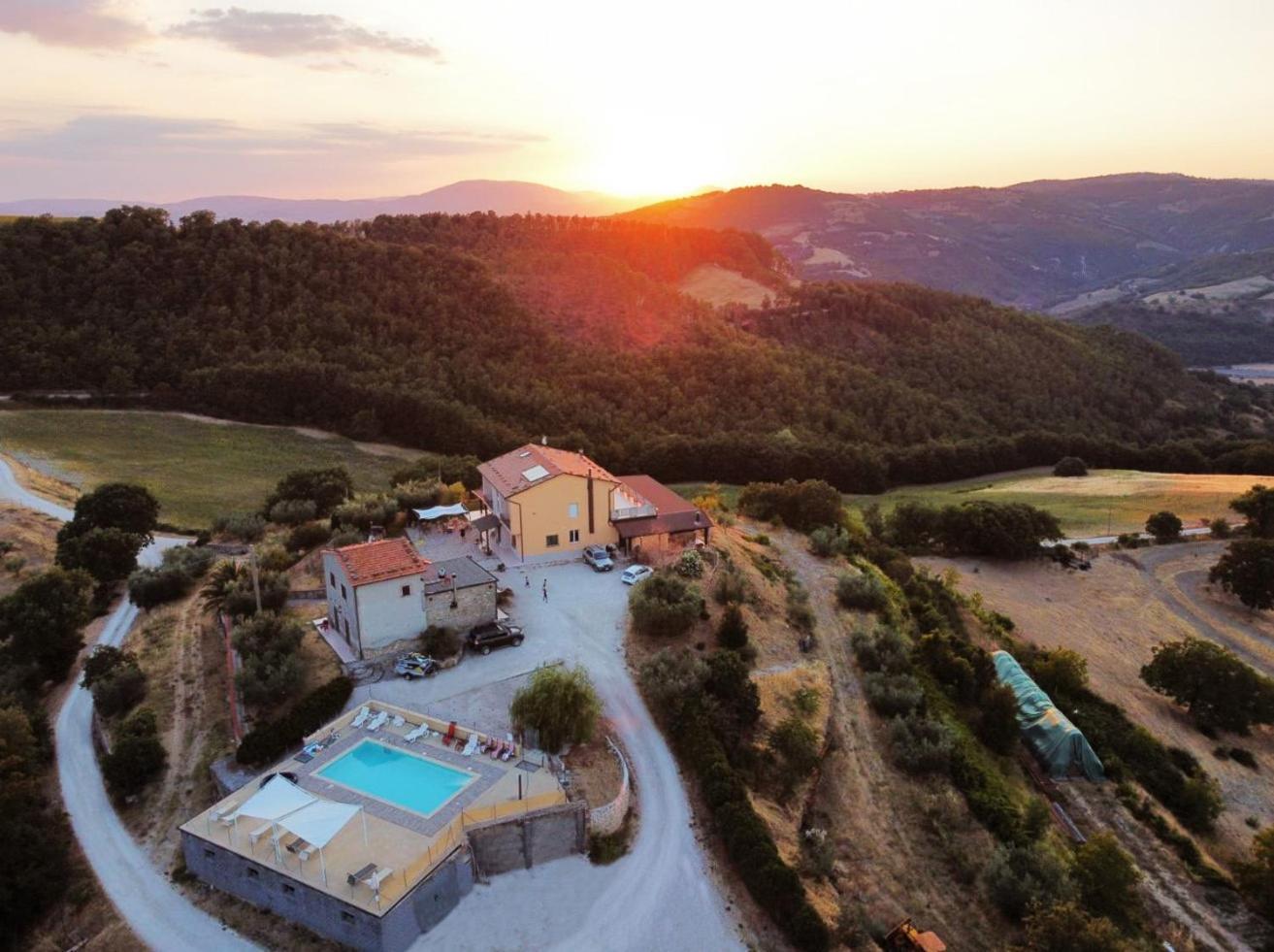 Agriturismo La Terrazza Valfabbrica Extérieur photo