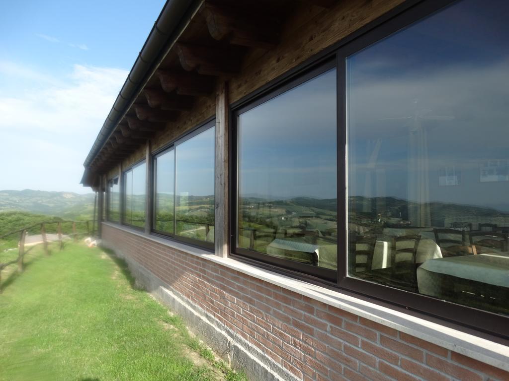 Agriturismo La Terrazza Valfabbrica Extérieur photo