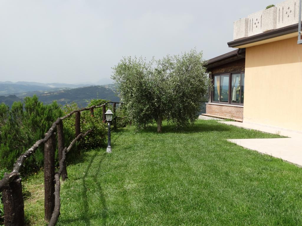Agriturismo La Terrazza Valfabbrica Extérieur photo