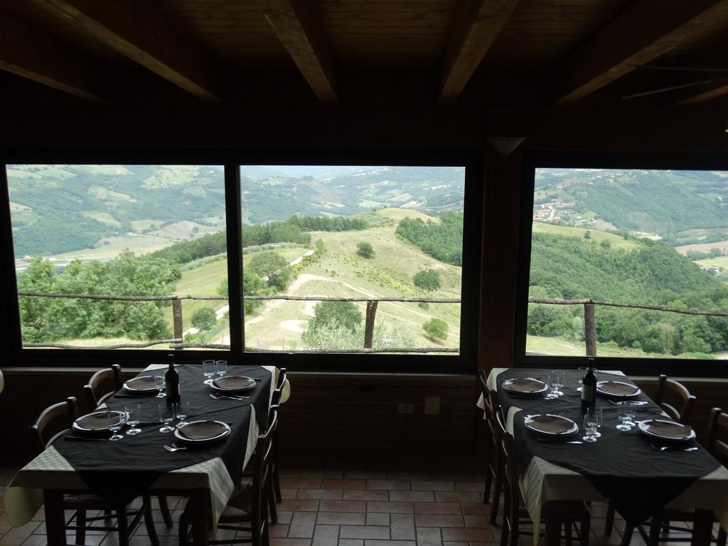 Agriturismo La Terrazza Valfabbrica Extérieur photo